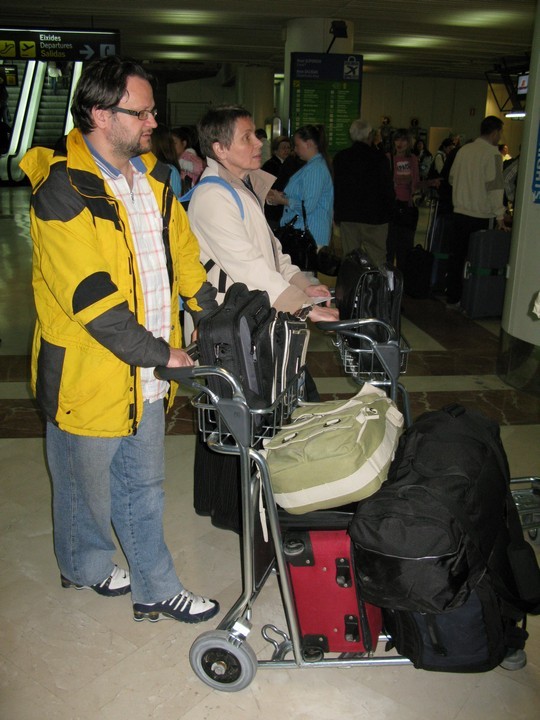 Reisikottide loovutamine Alicante lennujaamas